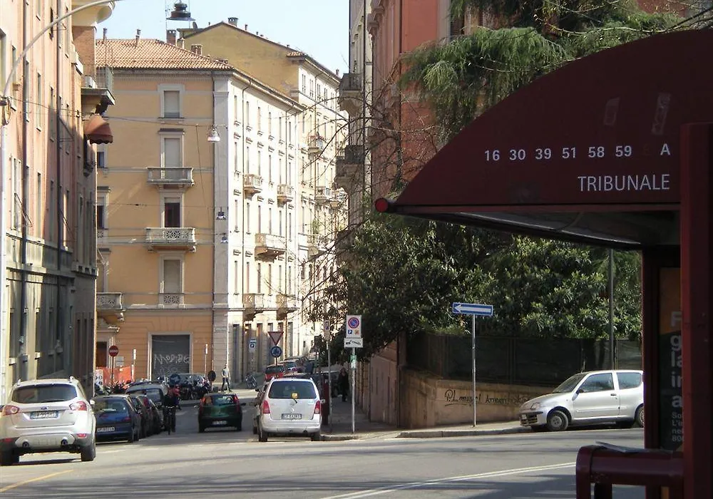 B&B Bologna Old Town And Guest House-1