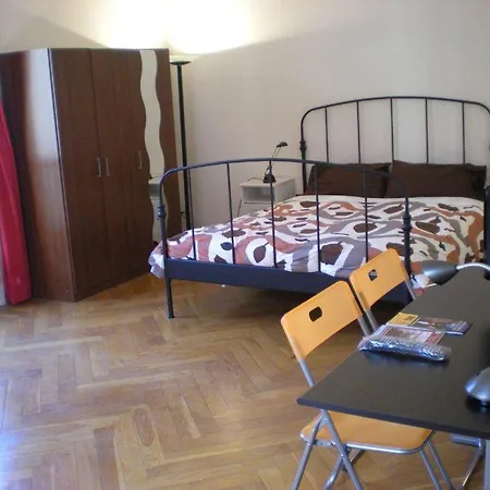 B&B Bologna Old Town And Guest House-3