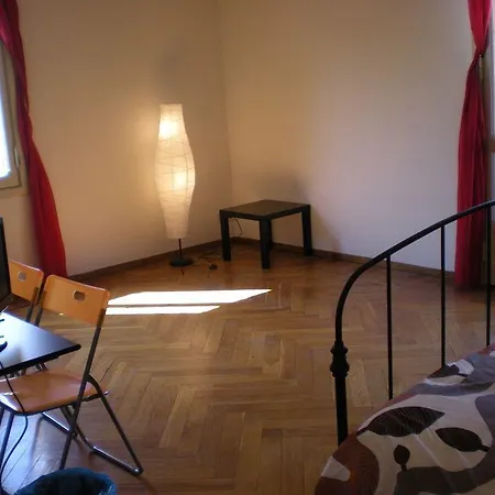 B&B Bologna Old Town And Guest House-2